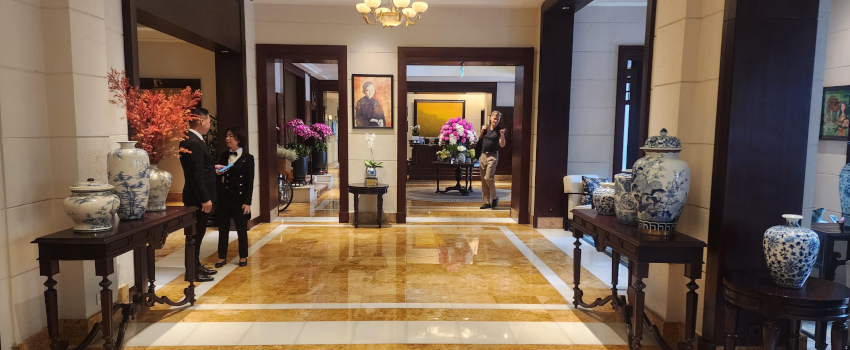 Metropole Hotel Hanoi lobby